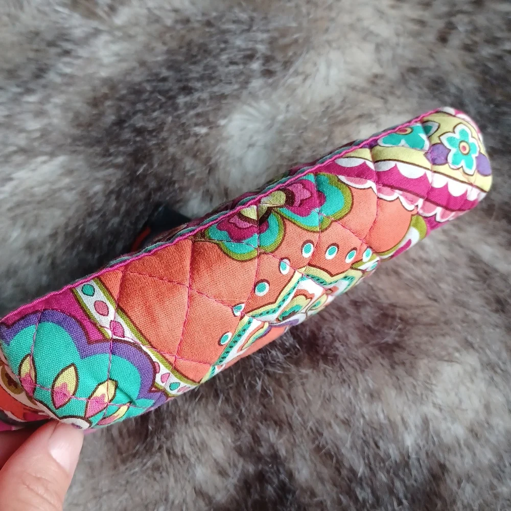 Vera Bradley cosmetic bag - Picture 10 of 13